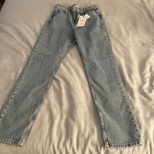 Zara High Rise Straight jean